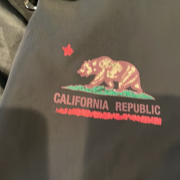 California Republic L button up reflective windbreaker - Picture 3 of 3
